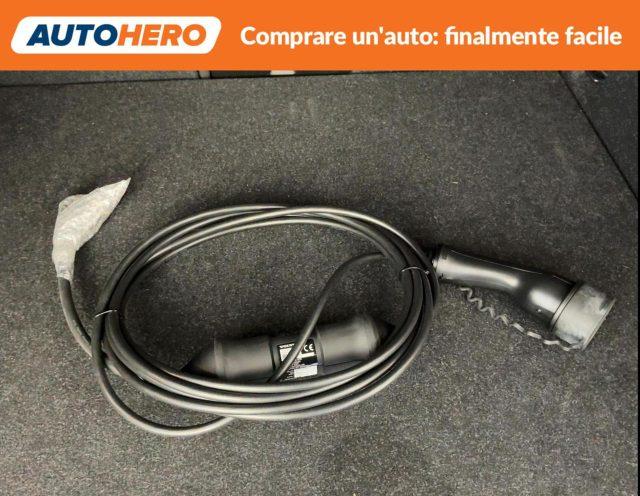 VOLVO XC40 T5 Recharge Plug-in Hybrid R-design