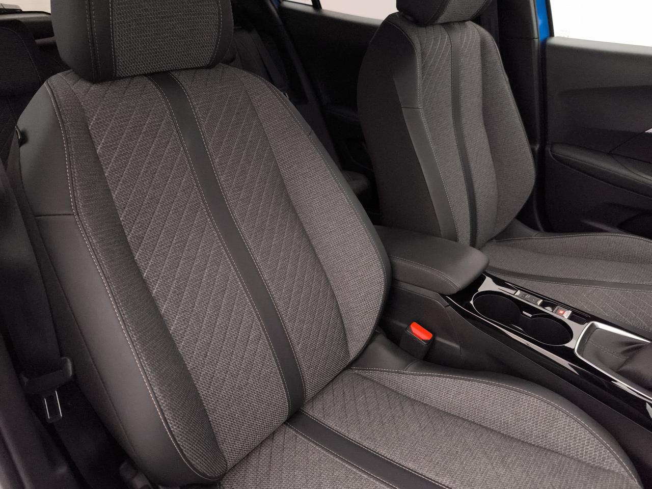 PEUGEOT 2008 II 2023 - 2008 1.2 puretech Allure s&s 100cv