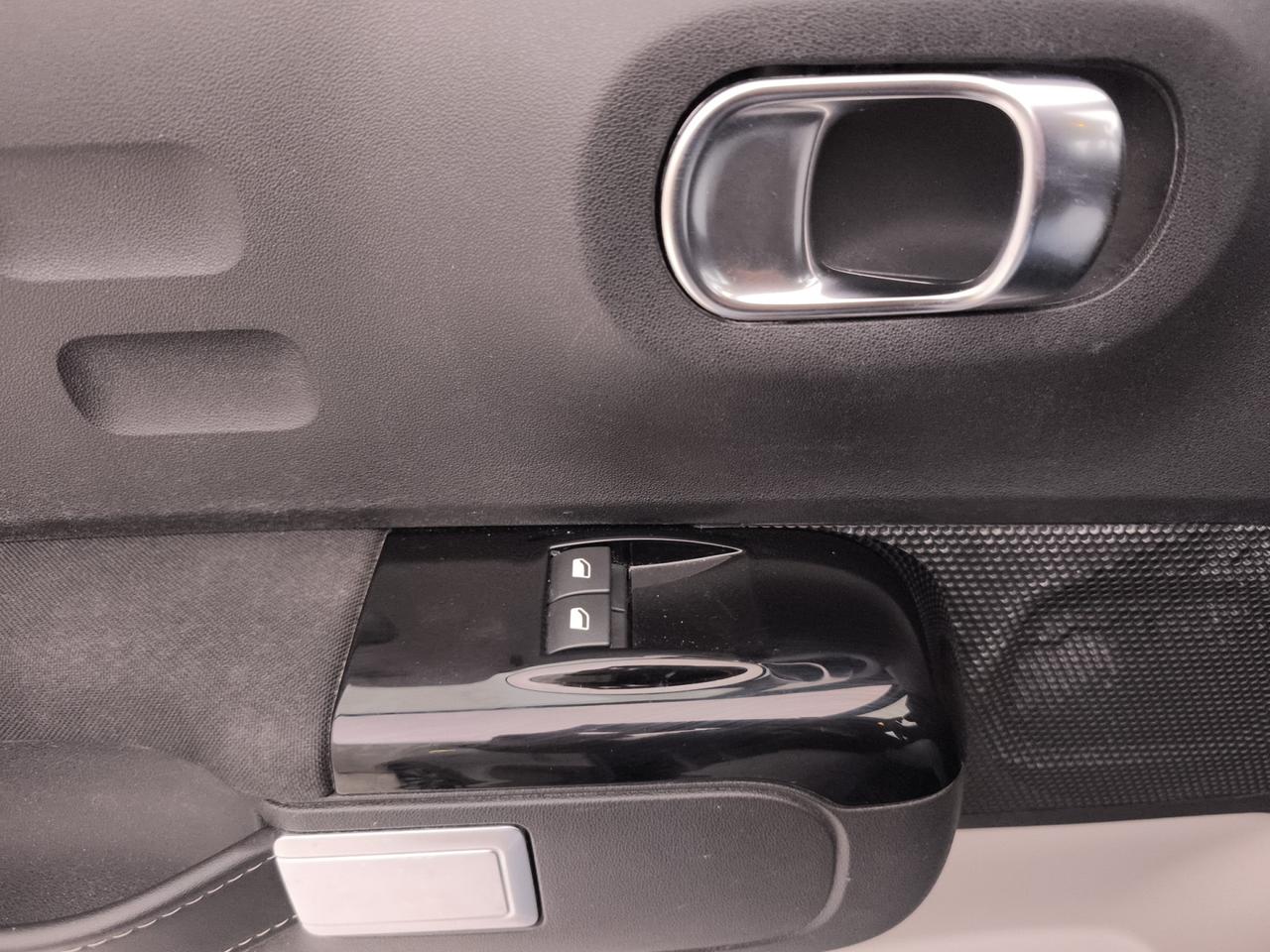 CITROEN C3 III 2017 - C3 1.2 puretech Shine s&s 83cv neopatentati