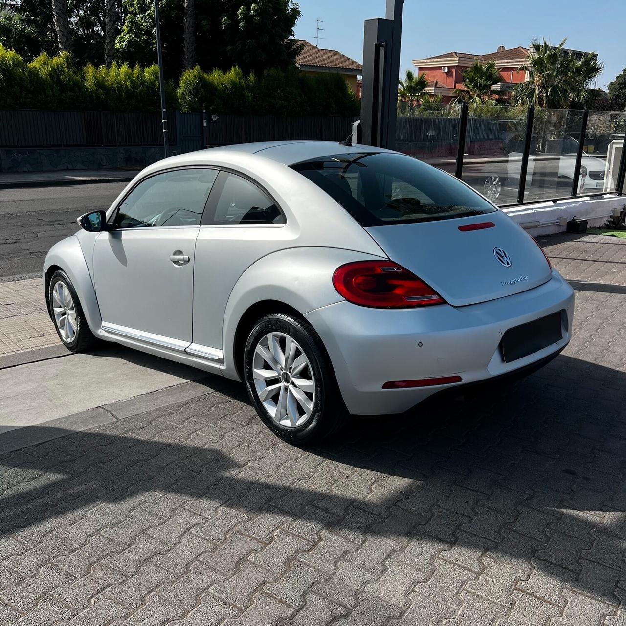 Volkswagen Maggiolino 1.6 TDI Design