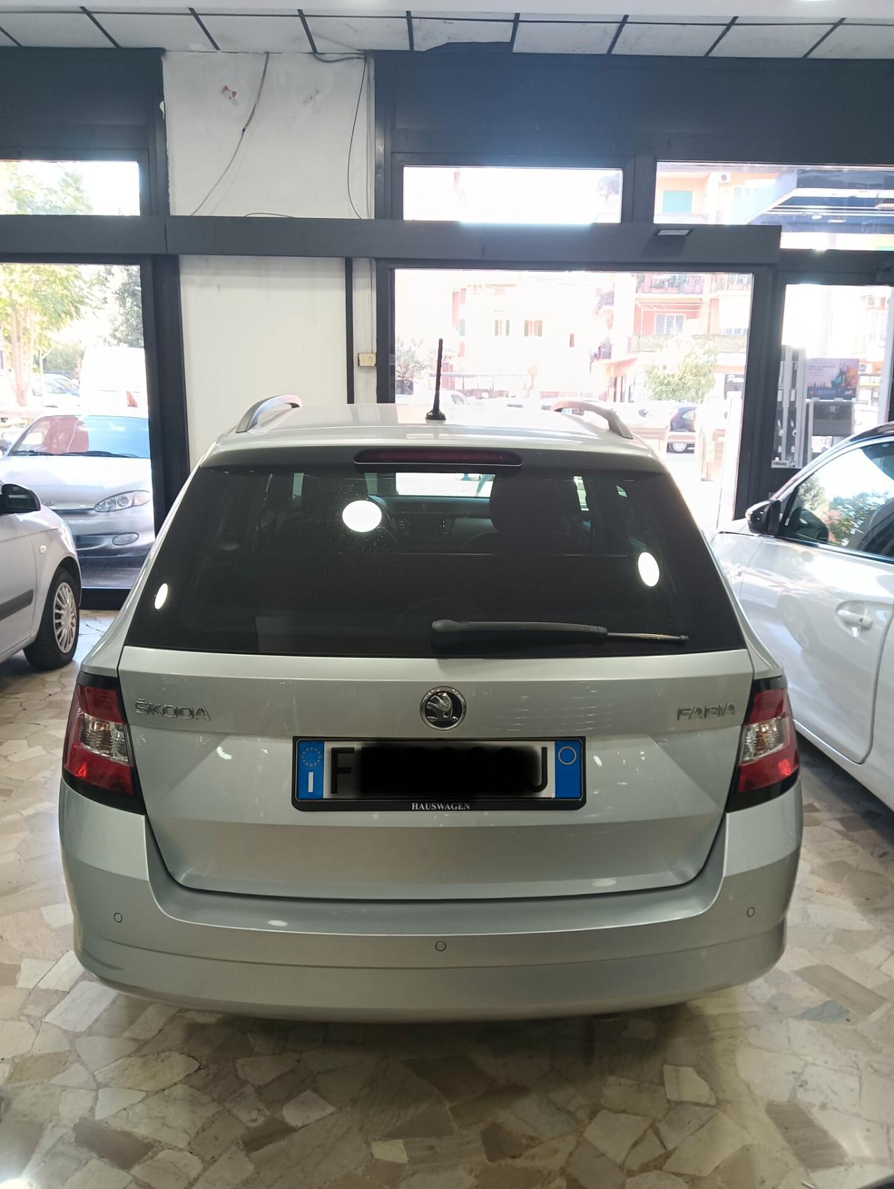 Skoda Fabia 1.2 TSI Twin Color Design Edition Argento