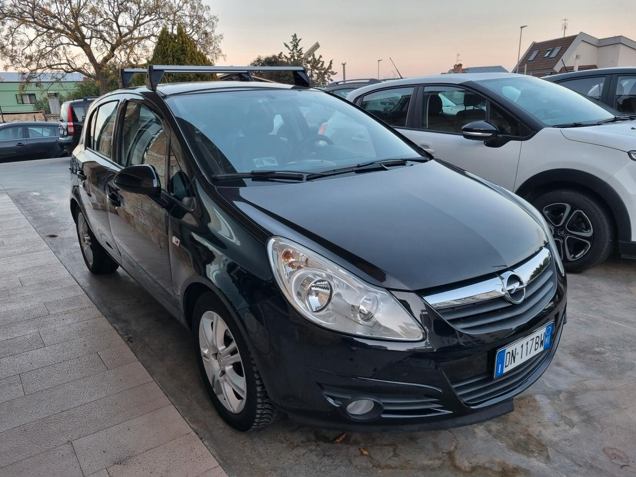 Opel Corsa 1.2 5 porte Enjoy