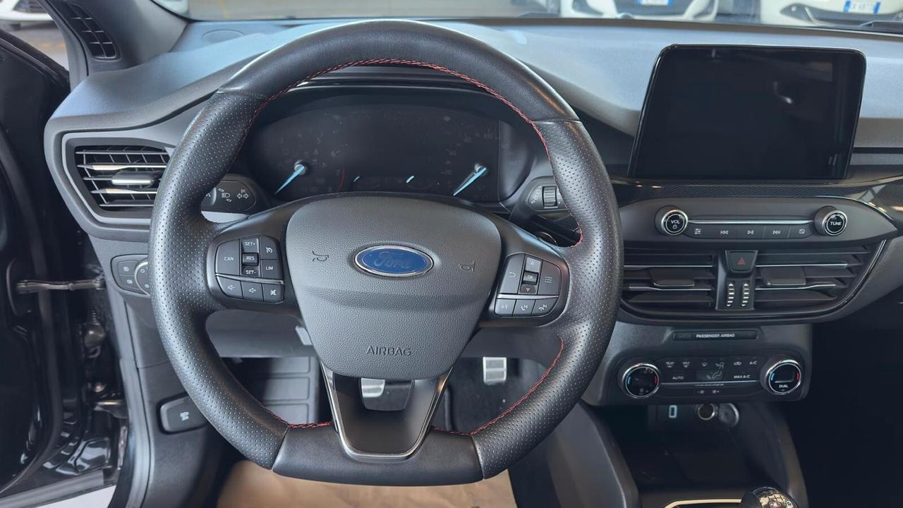 Ford Focus 1.0 EcoBoost Hybrid 125 CV 5p. ST-Line