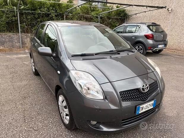TOYOTA YARIS 1.4 D 5 PORTE NAVI "PERFETTA"
