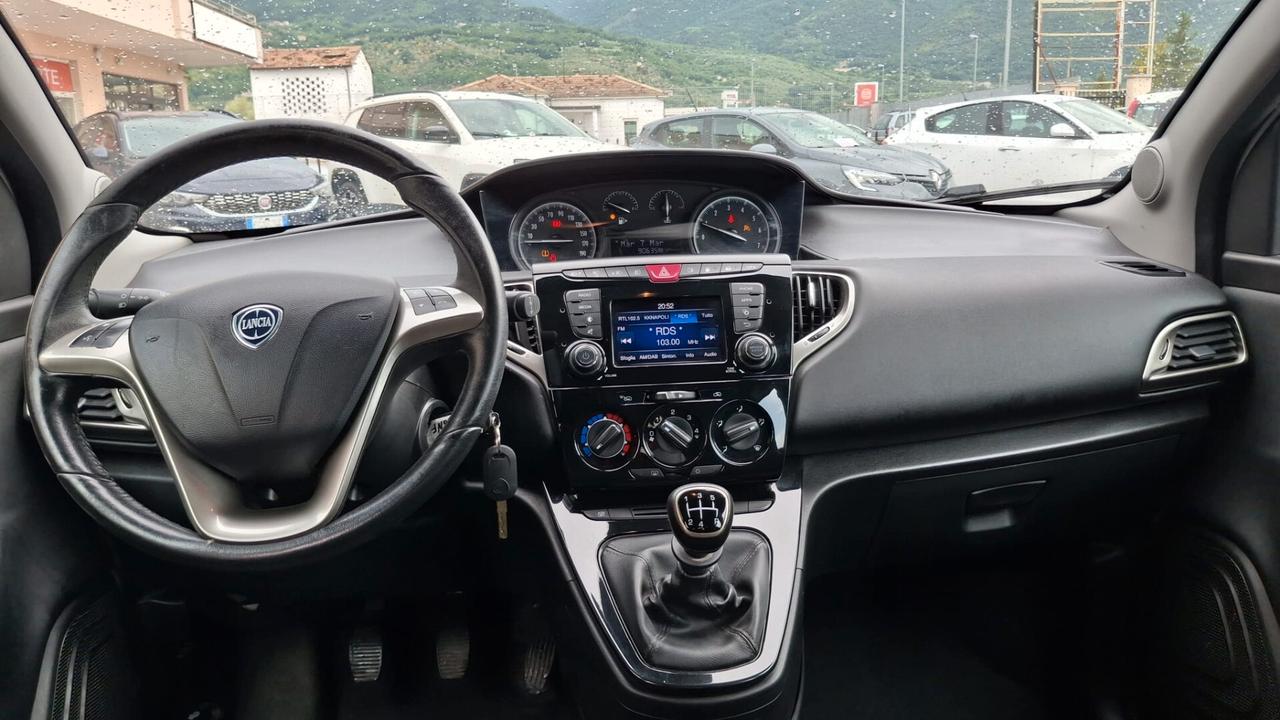 Lancia Ypsilon 1.2 69 CV 5 porte GPL Ecochic Gold