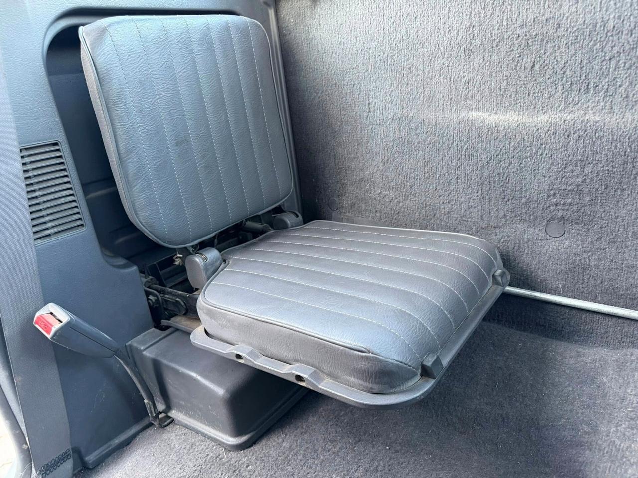 Nissan King Cab 2.5 Diesel 2 porte con gancio di traino