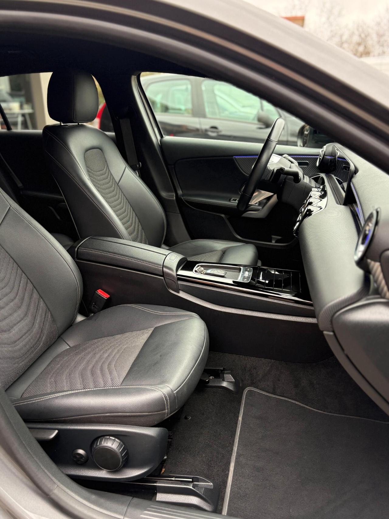 Mercedes-benz A 180 d Automatic AMG Line Premium Plus