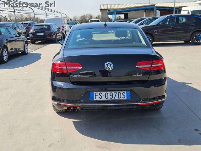VOLKSWAGEN Passat Berlina 2.0 tdi Executive 4motion 190cv dsg FS097D