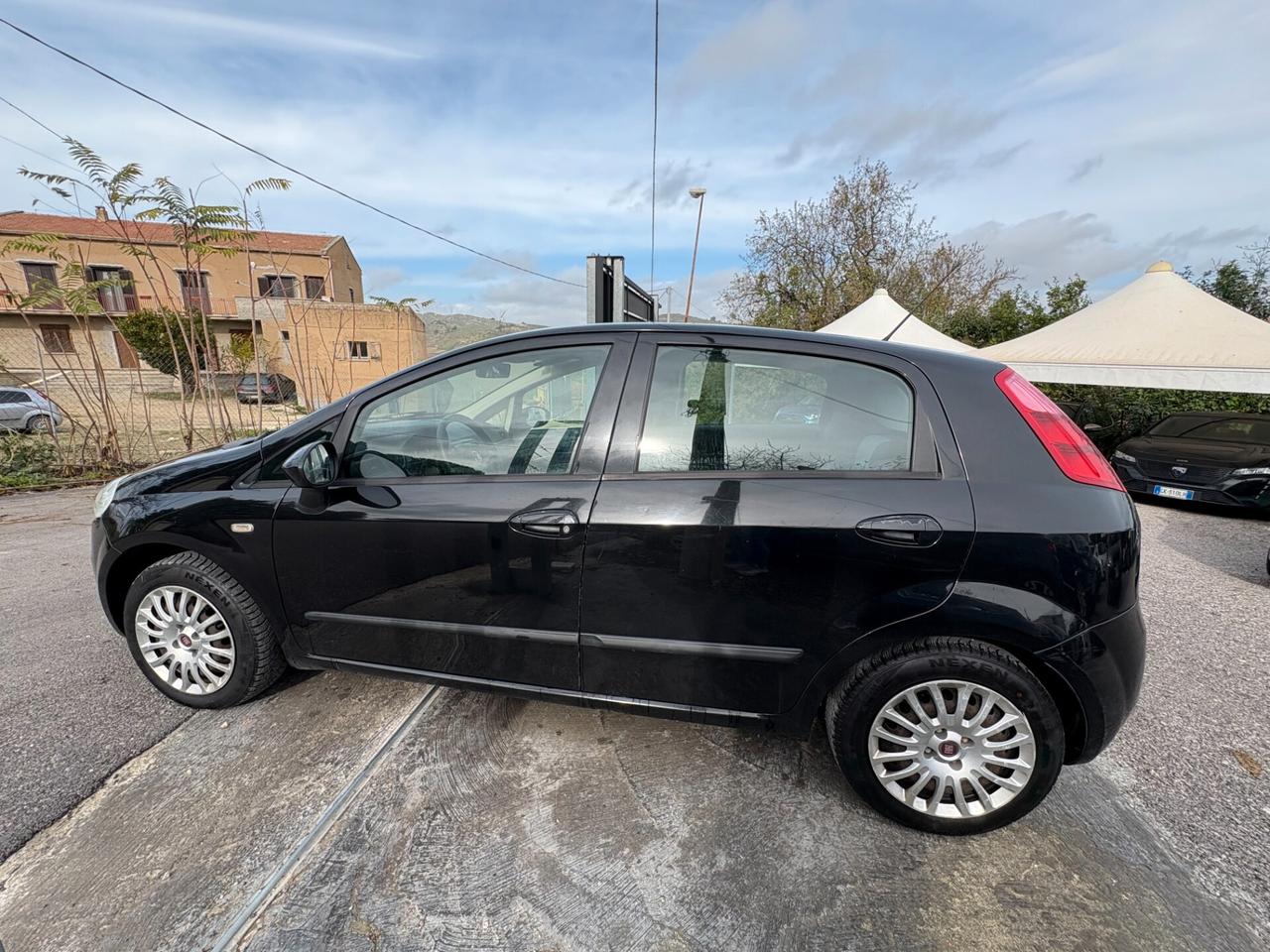Fiat Grande Punto 1.3 MJT 75 CV 5 porte Dynamic