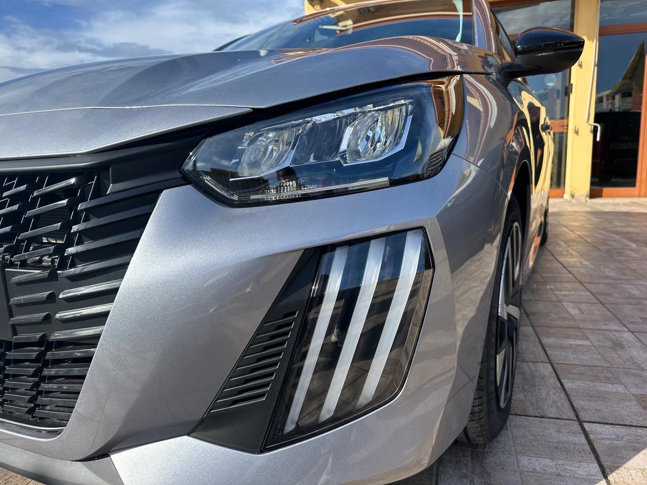 Peugeot 208 PureTech 75 S&S 5 p. Active KM 677 - 06/2024