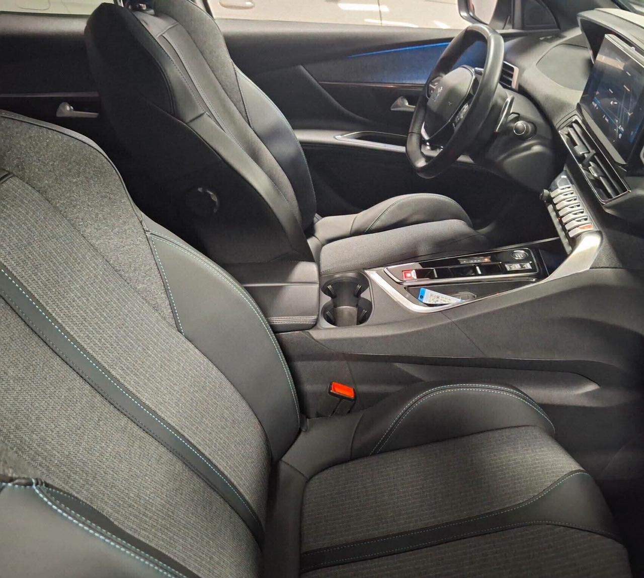 Peugeot 3008 130cv EAT8 Allure pack