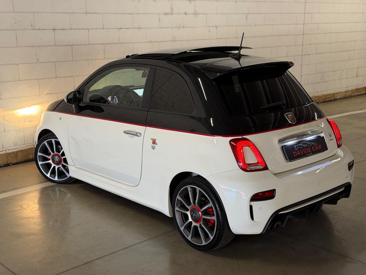 Abarth 595 1.4 Turbo T-Jet 165 CV Scorpioneoro