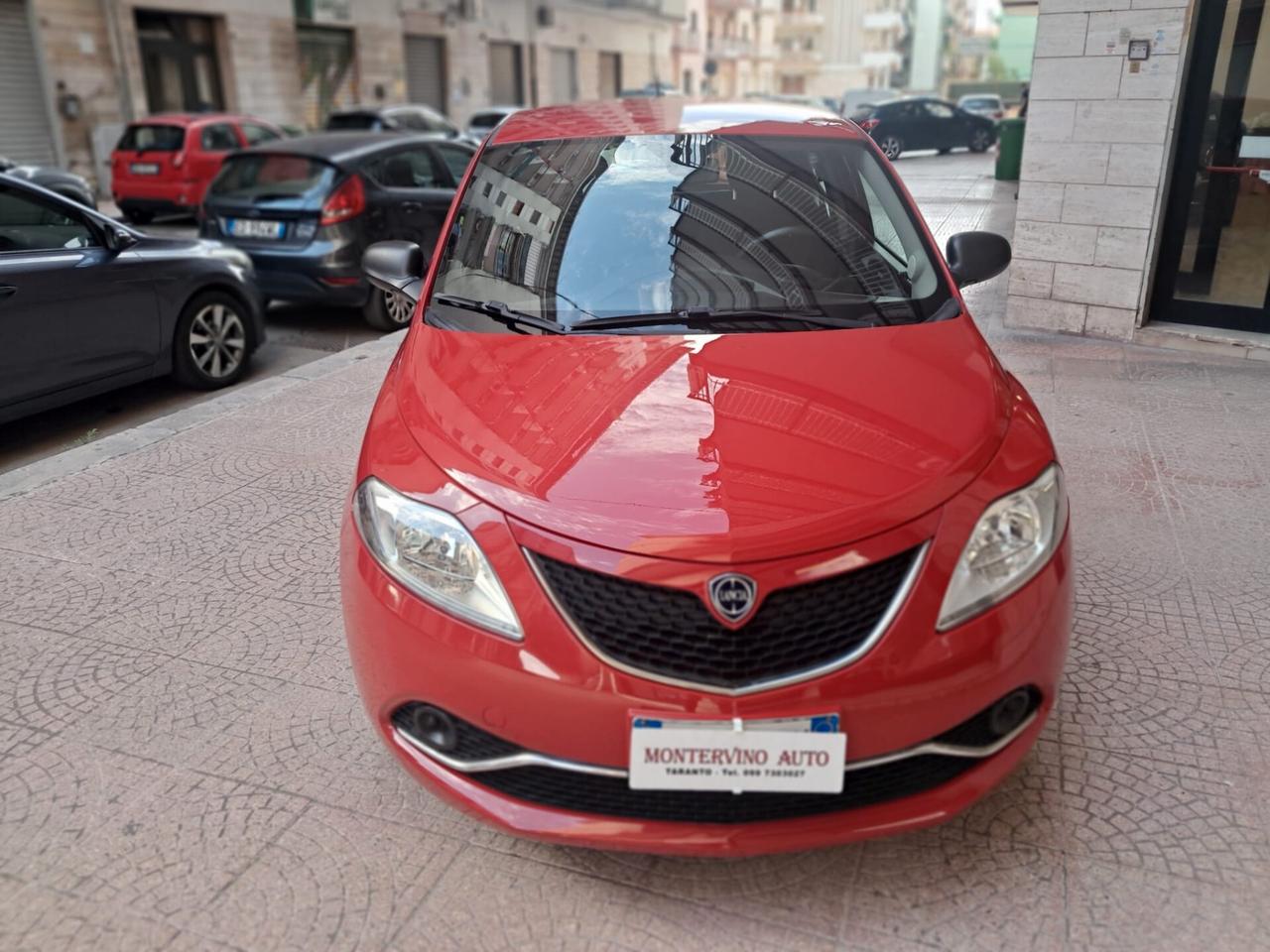 Lancia Ypsilon 1.2 69 CV -NEOPATENTATI-Euro6650-