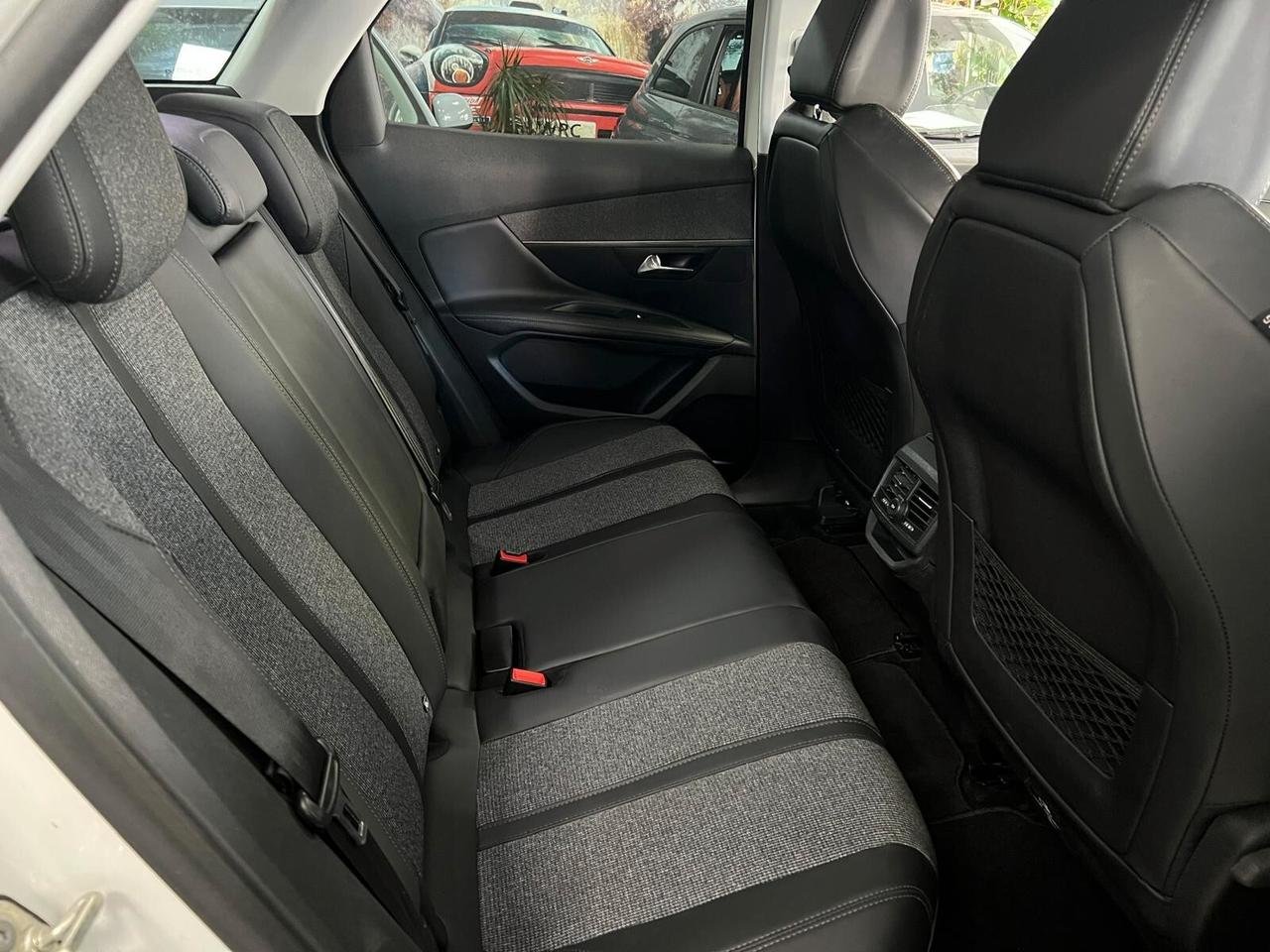 Peugeot 3008 1.6 BlueHDi 120CV EAT6 Allure