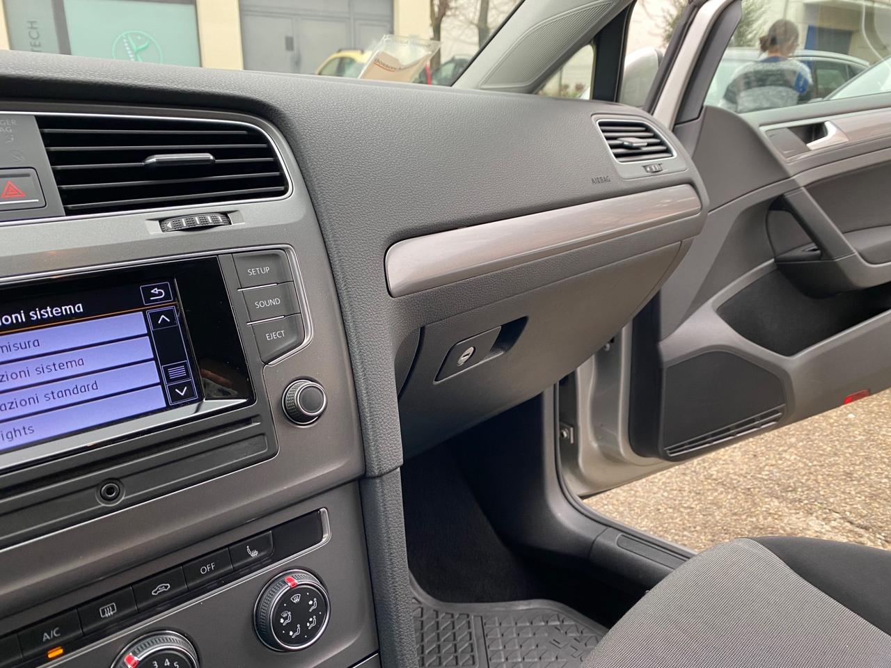 Volkswagen Golf 1.2 TSI 86 cv. 5 pt. COMFORTLINE NEOPATRNTATI!!!