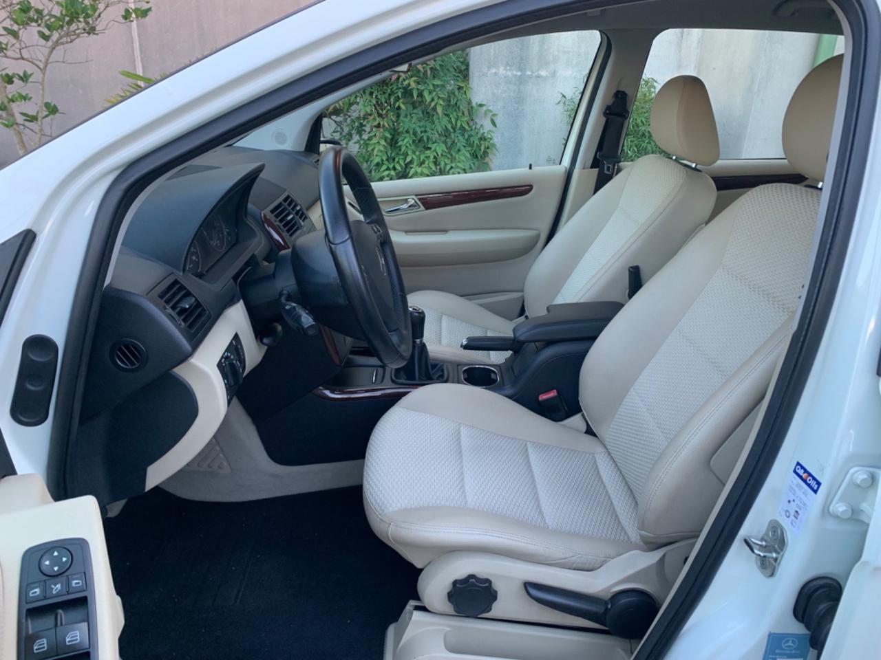 Mercedes-benz A 160 BlueEFFICIENCY Premium