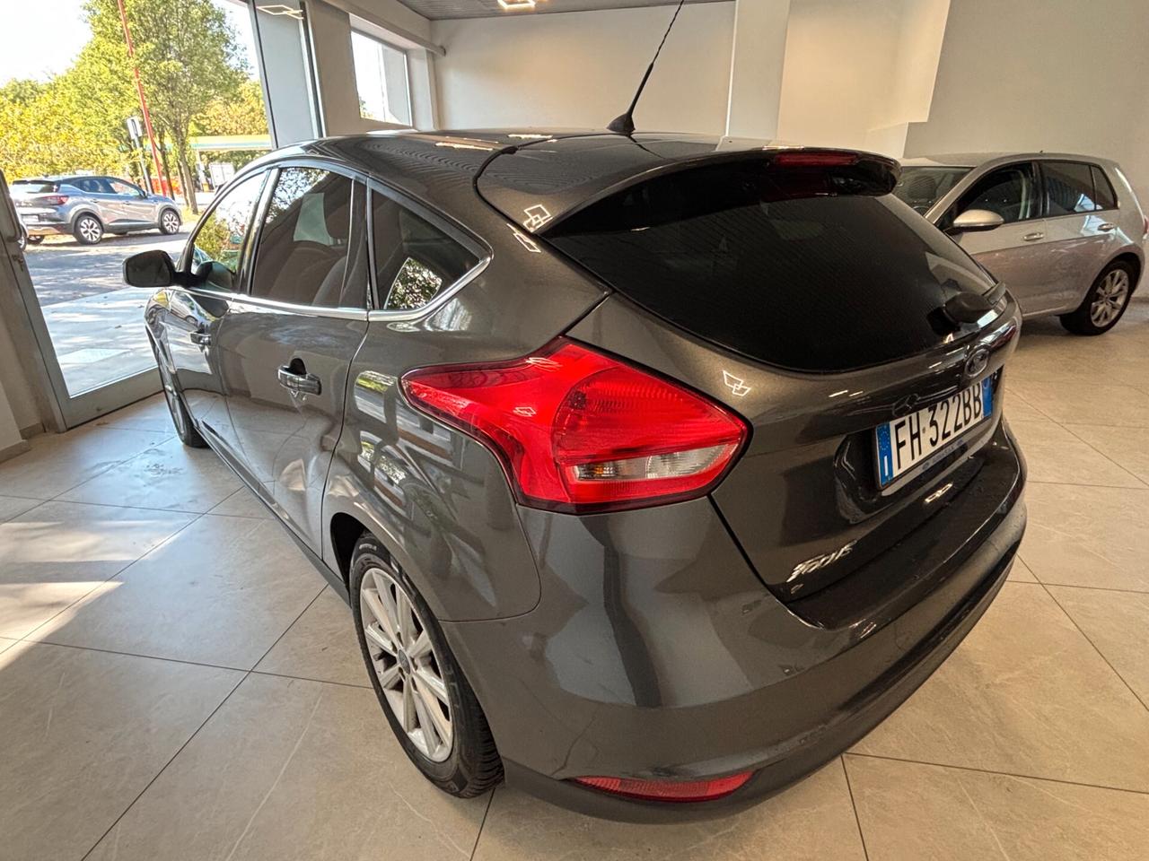 Ford Focus 1.6 120 CV GPL Titanium