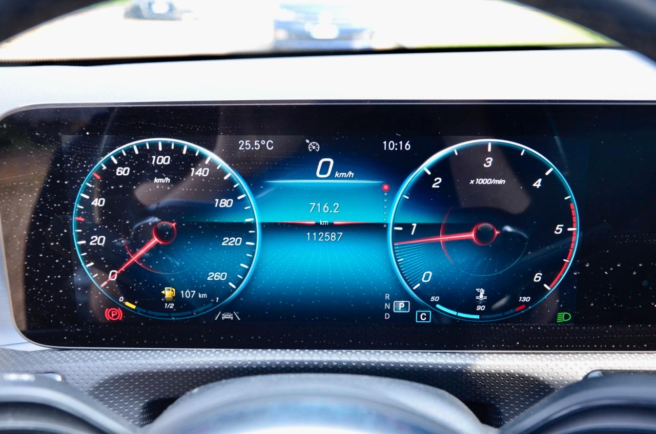 MERCEDES-BENZ A180d PREMIUM EDITION1 116cv AUTO, UFF ITALIANA, EURO 6D, FULL LED, RETROCAMERA, APPLE ANDROID, PERMUTE