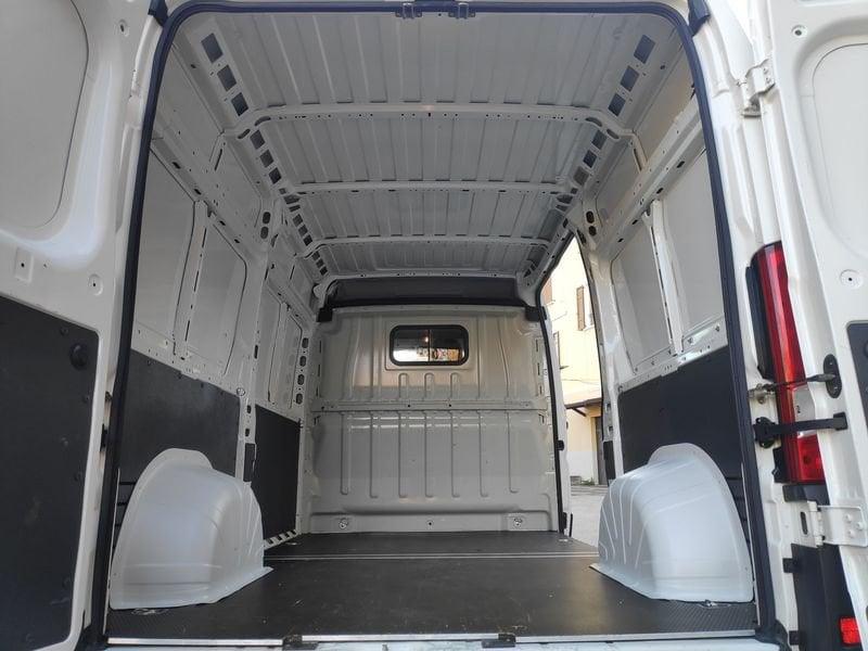 Peugeot Boxer Boxer 333 2.2 BlueHDi 140 S&S PM-TM Furgone*PASSO MEDIO TETTO ALTO*19.000 KM*GARANTITO*3 POSTI*