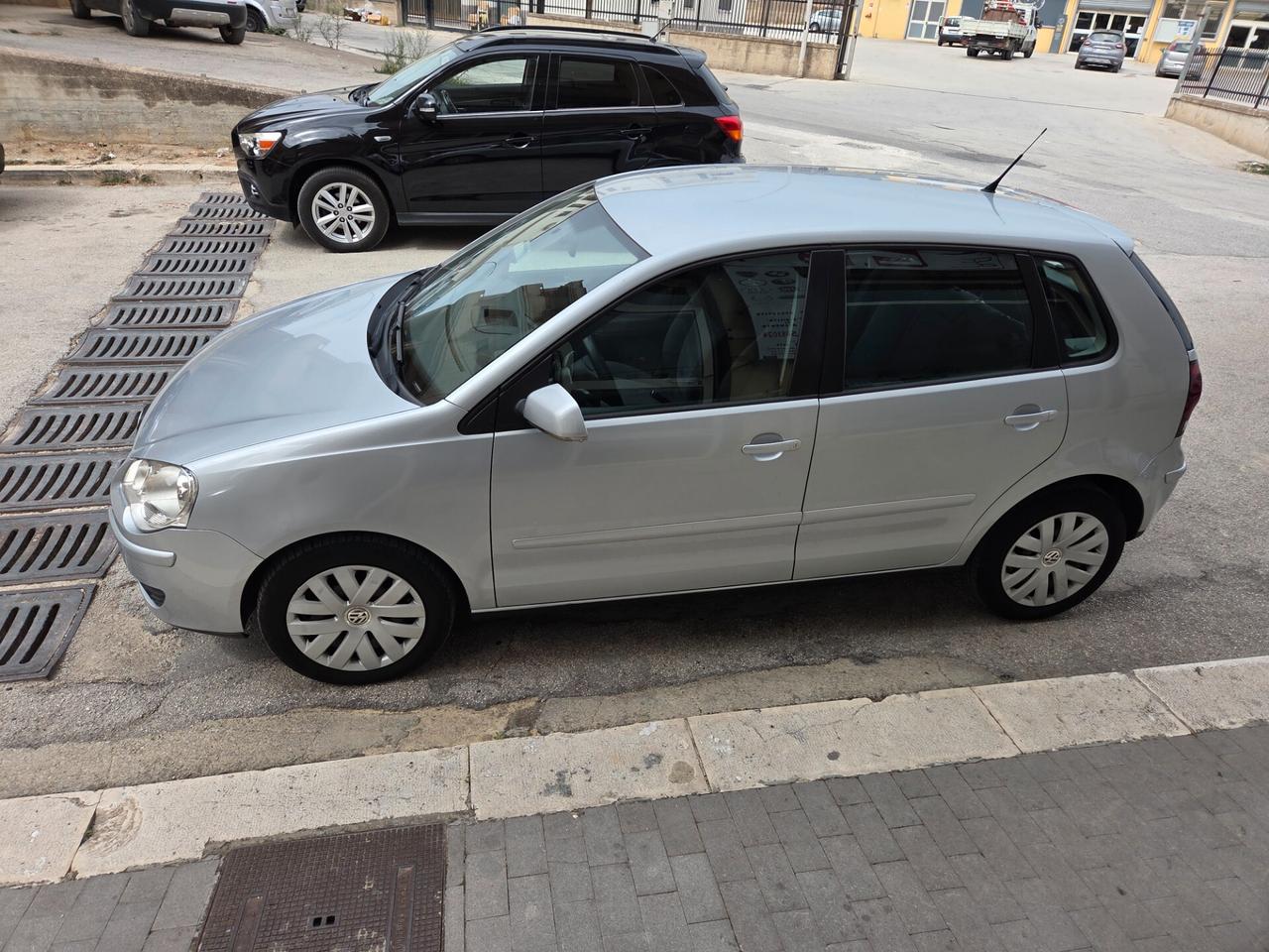 VW POLO 1.4 TDI 90 CV 5 PORTE KM CERTIFICATI