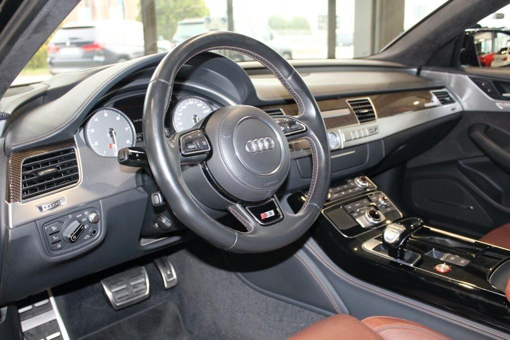 Audi A8 S8 4.0 TFSI quattro tiptronic plus CARBON