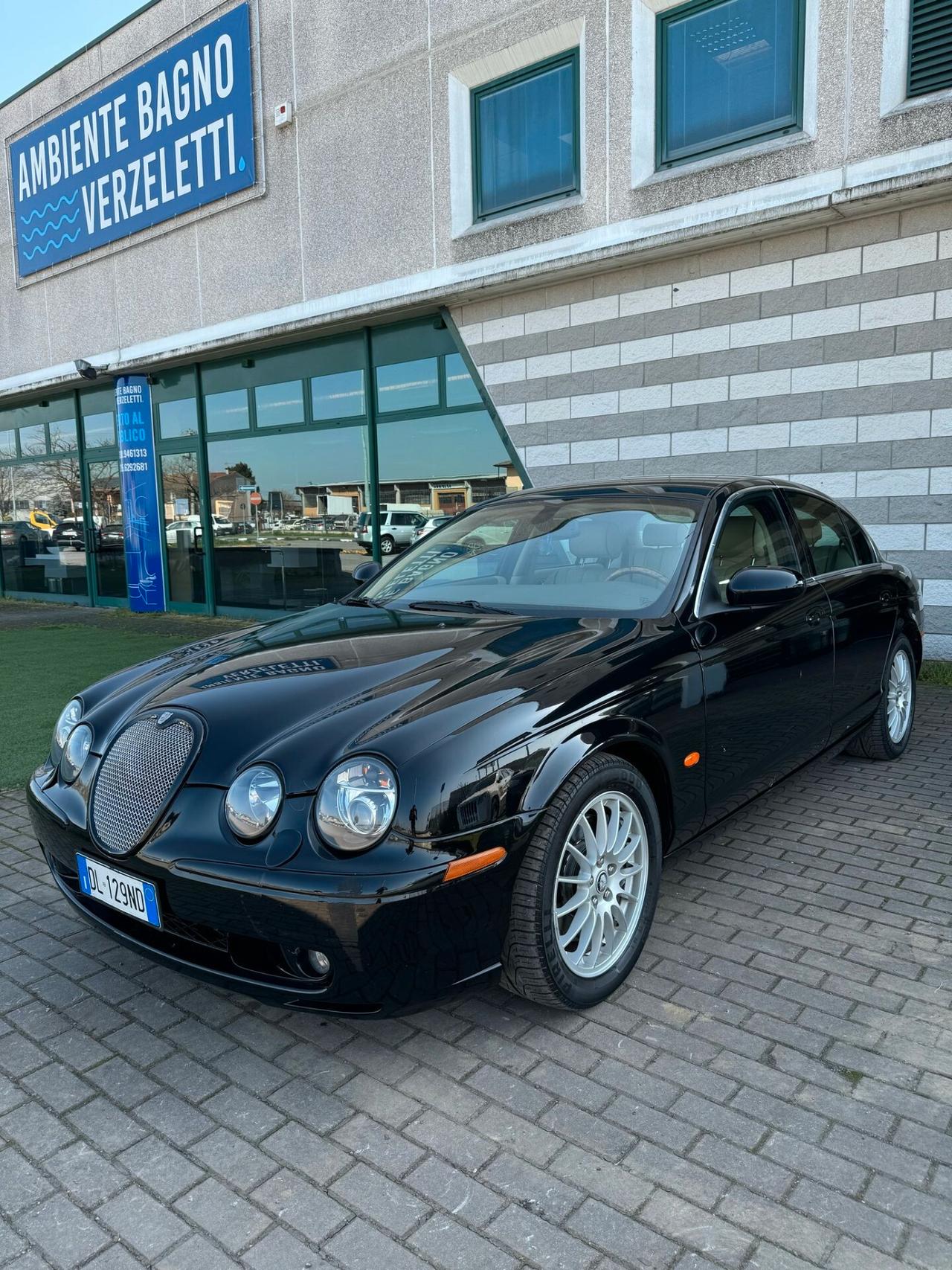 Jaguar S-Type 2.7 diesel V6 Executive