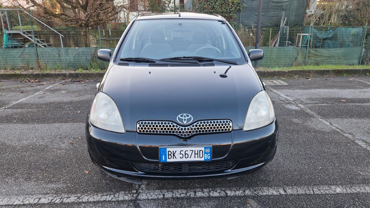 Toyota Yaris Sol *Neopatentati *