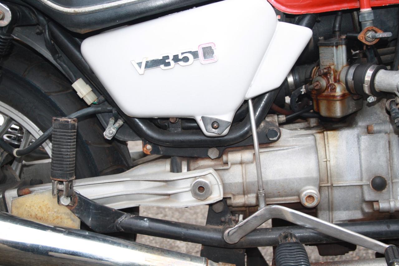 Moto Guzzi V 35 C del 1984 - ATTIVATA ISCRIZIONE FMI