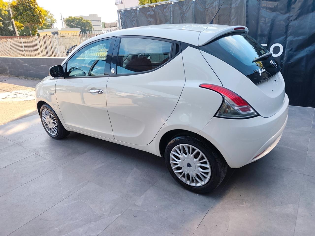 Lancia Ypsilon 1.2 BENZINA E GPL DI SERIE Ecochic