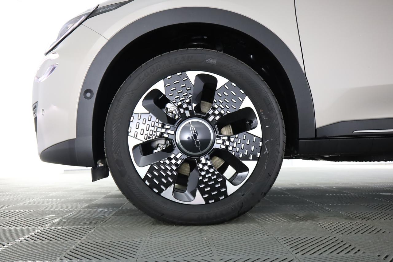 FIAT 600 (2023-->) 600 Hybrid 110 CV DCT MHEV La Prima