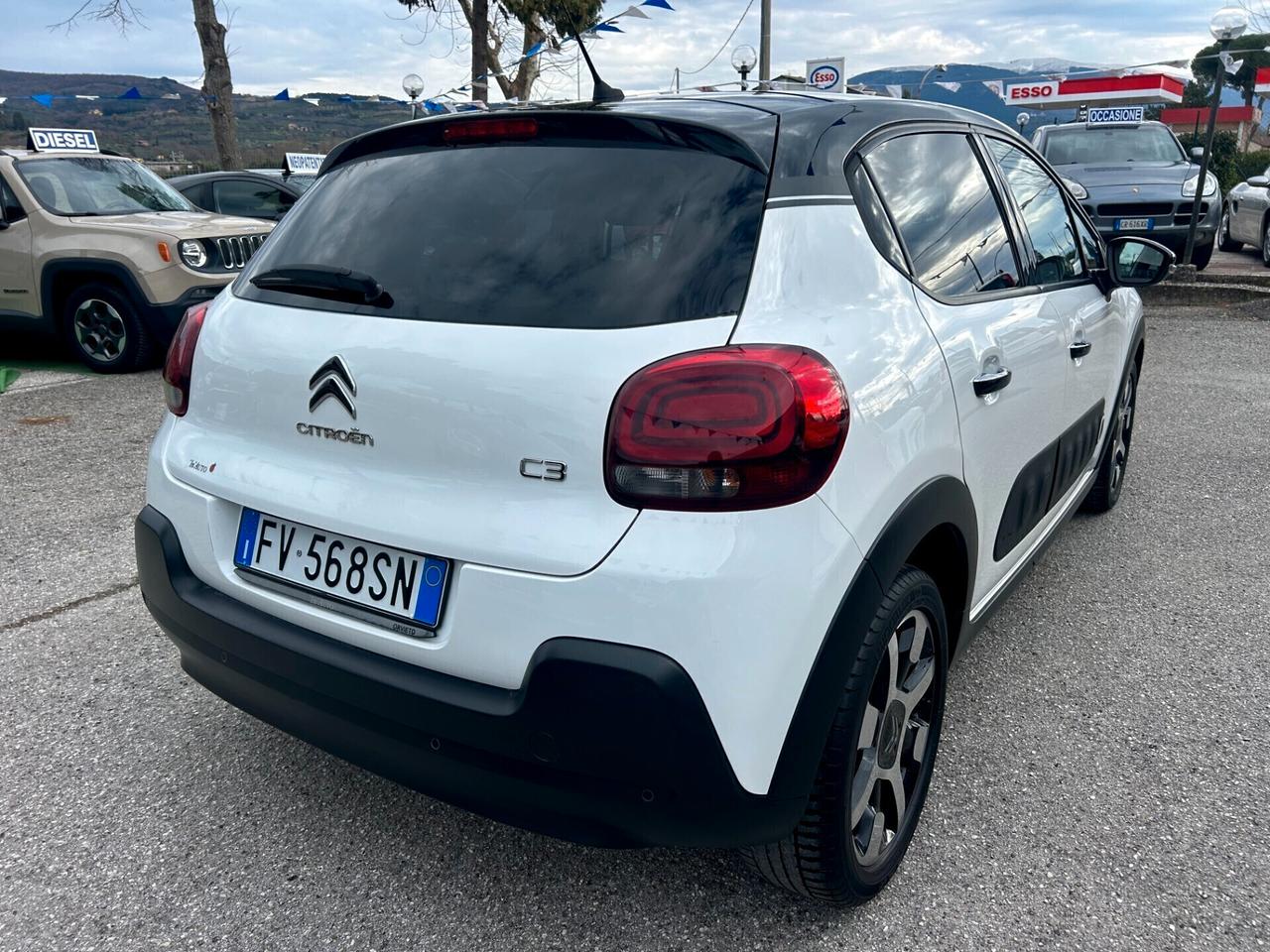 " UNA CHICCA " Citroen C3 PureTech EAT6 ELLE s