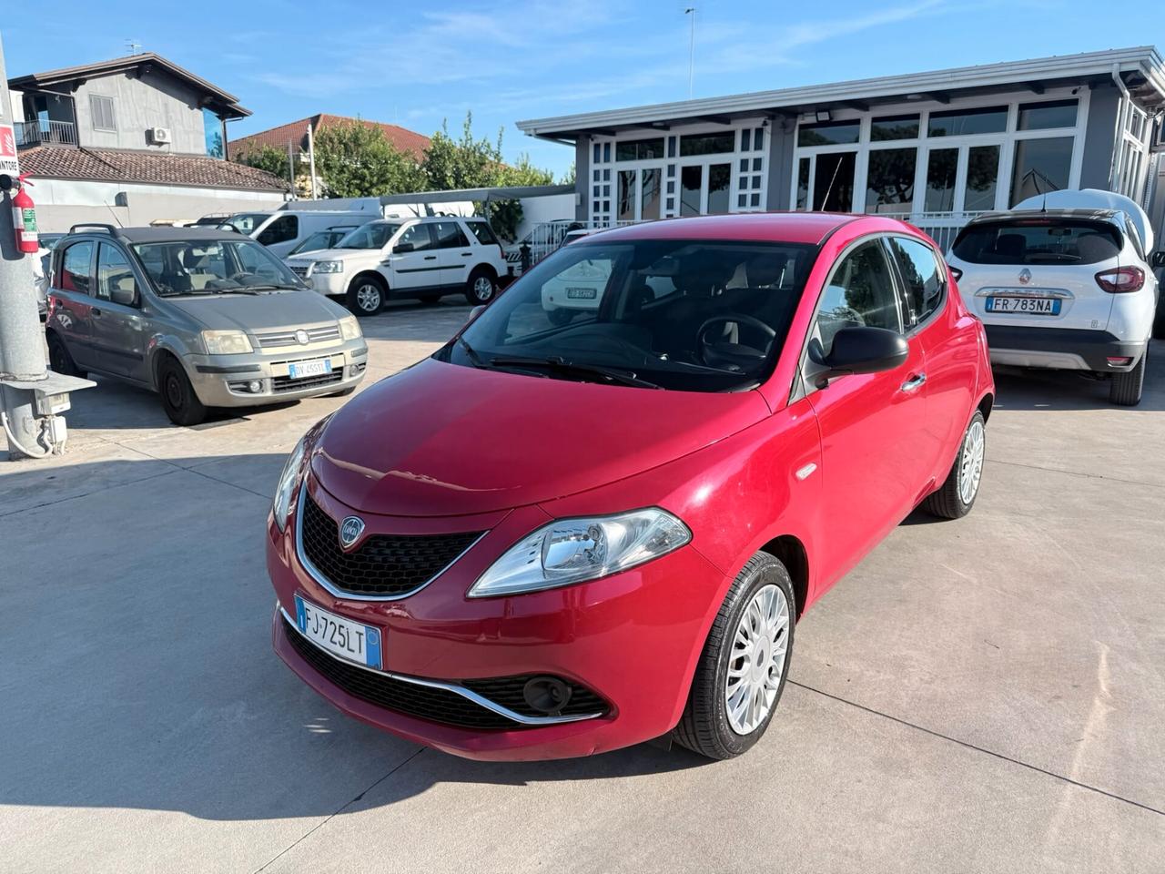 Lancia Ypsilon 1.2 69 CV 5 porte Silver