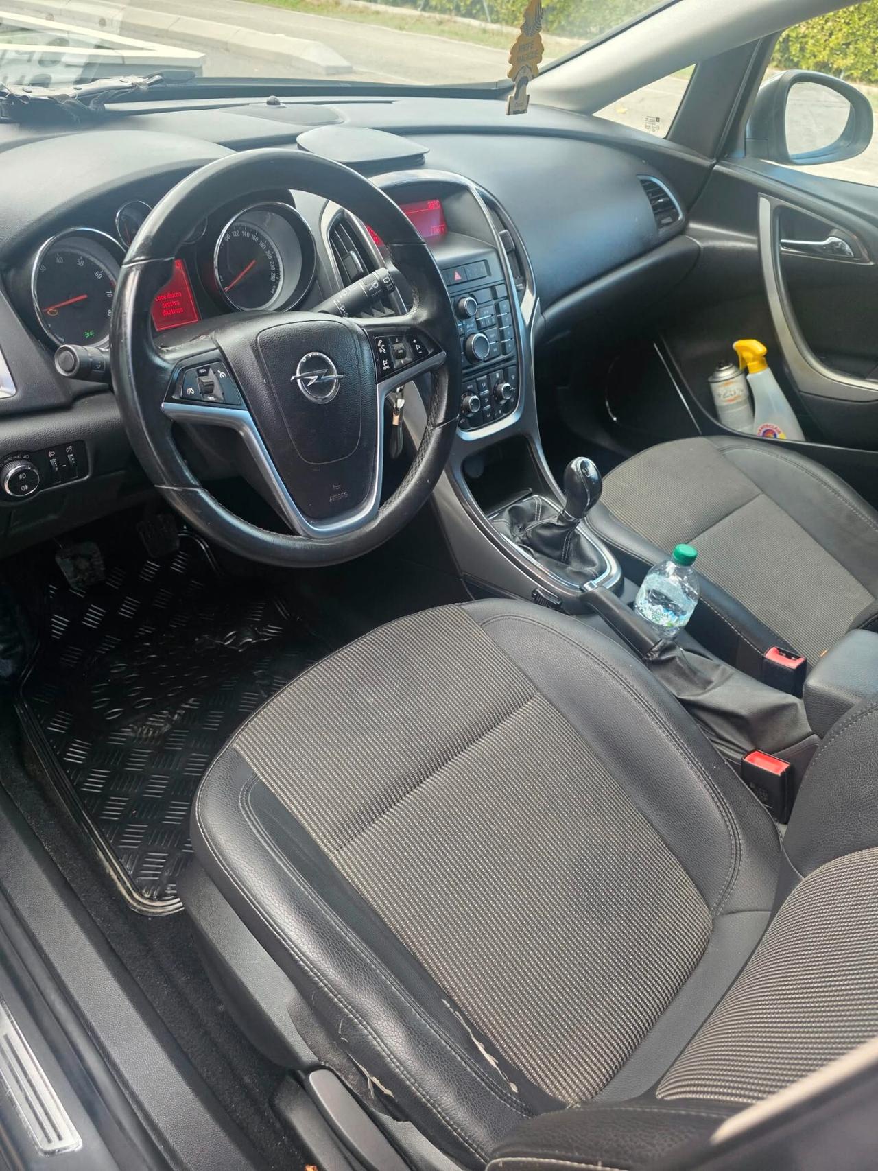 Opel Astra 1.4 100CV GPL