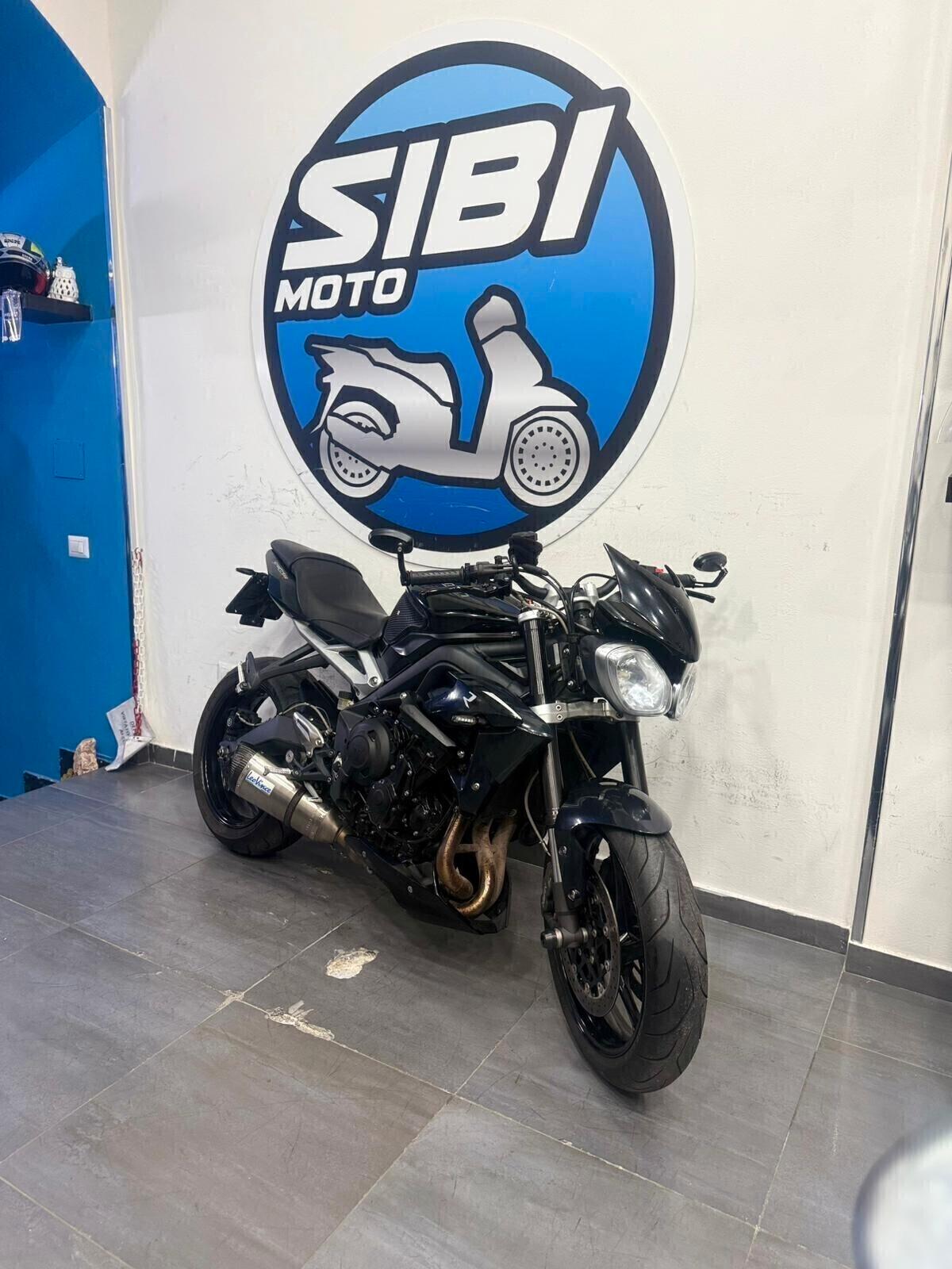 Triumph Street Triple