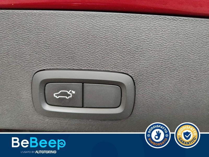 Volvo XC40 2.0 T5 R-DESIGN AWD GEARTRONIC