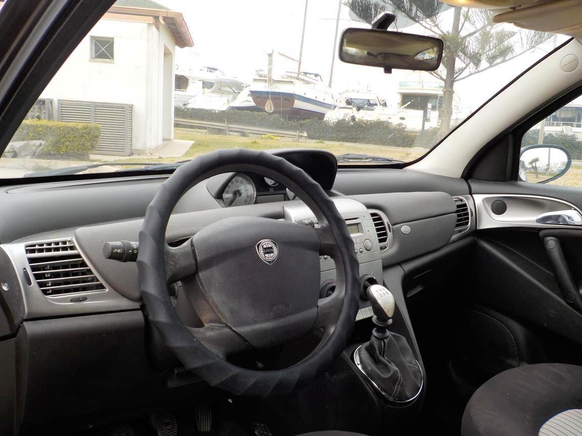 Lancia Ypsilon 1.2 Oro Giallo