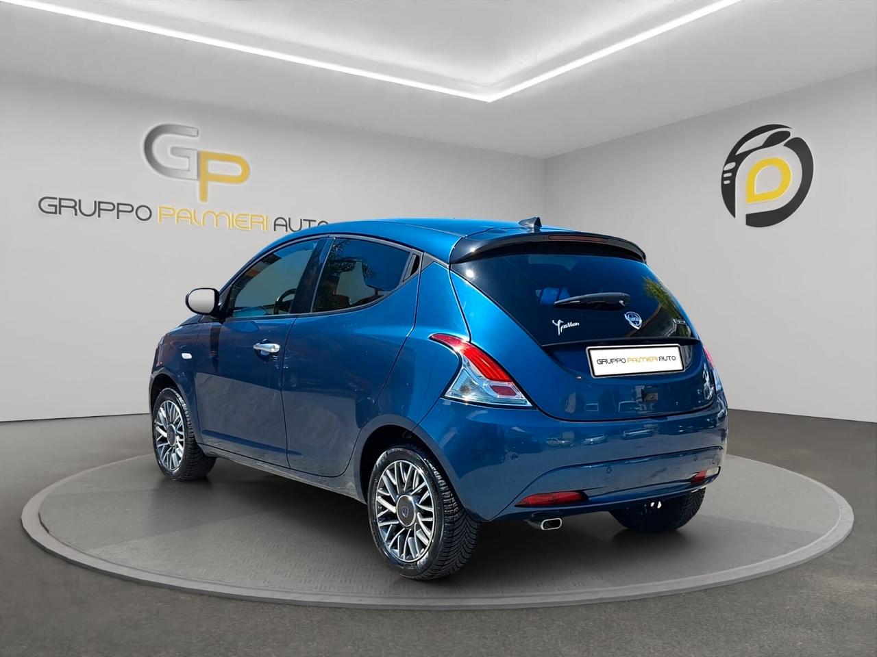 Lancia Ypsilon 1.0 FireFly 5 porte S&S Hybrid Gold