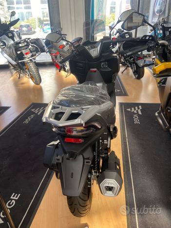 Voge sfida sr1 125