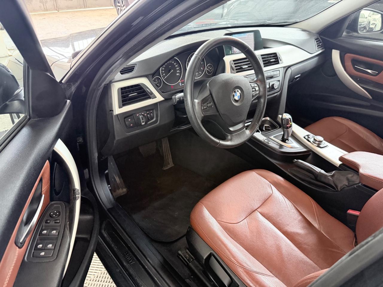 BMW318d AUTOMATICA Touring Luxury NEOPATENTATI EUR6
