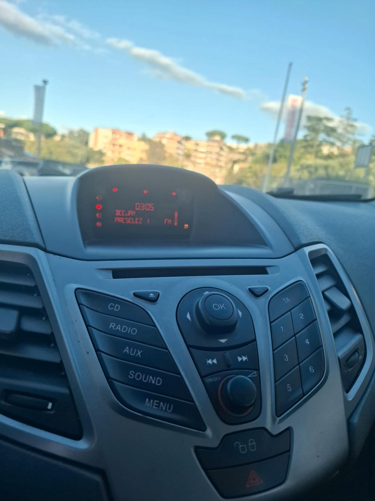 Ford Fiesta 1.4 TDCi 5p. - 2011