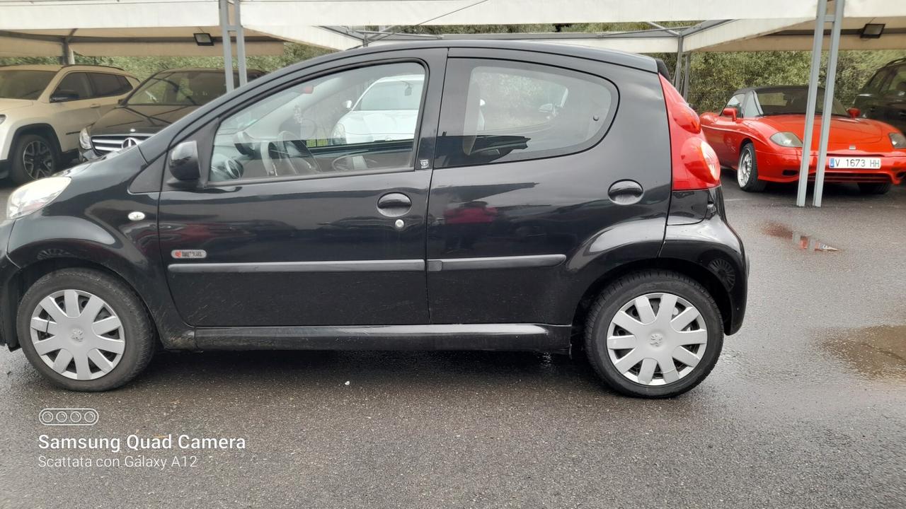 Peugeot 107 1.0 68CV 5p. Sweet Years