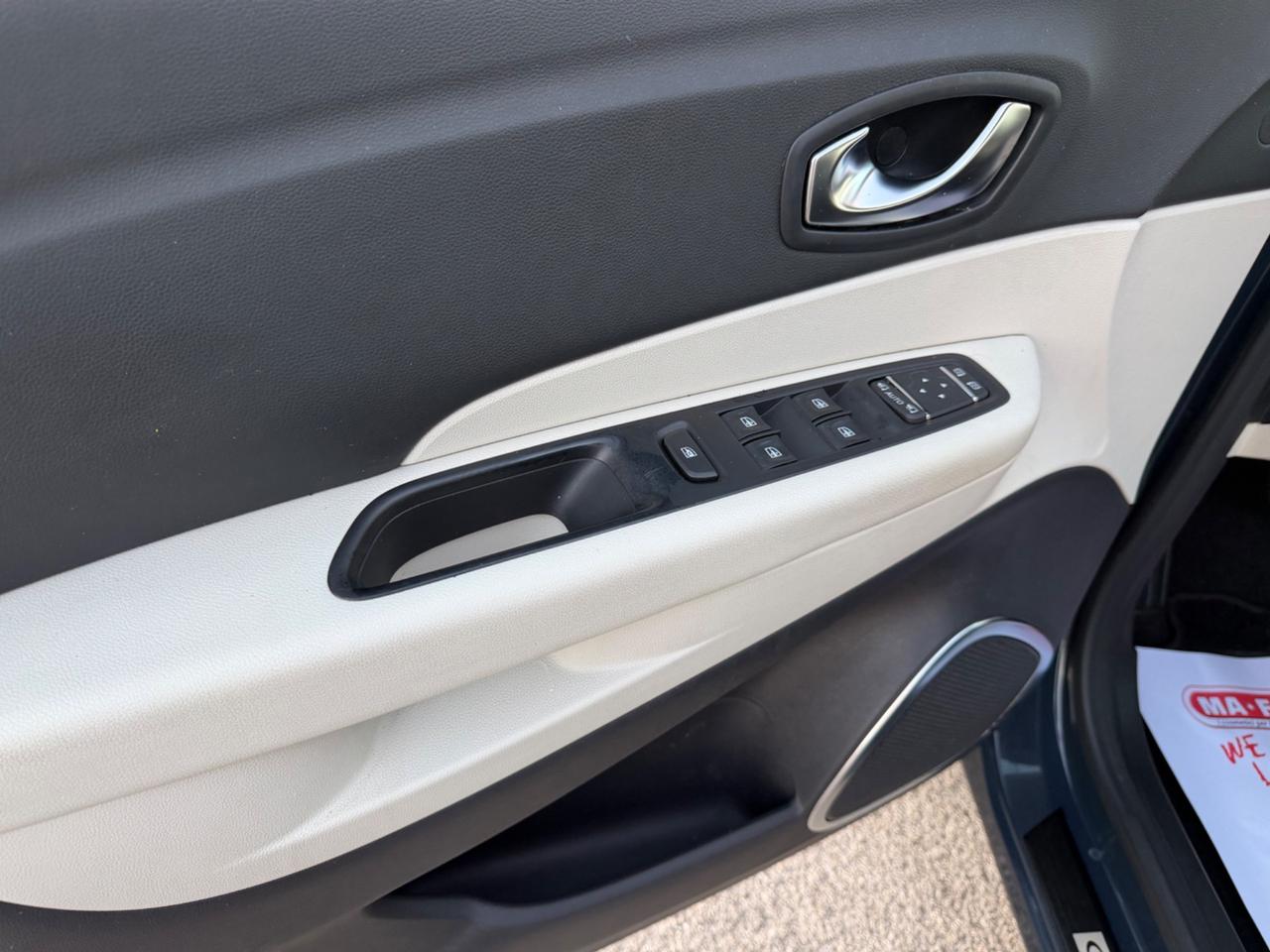 RENAULT CAPTUR 1.5 DCI 110 INTENS FULL LED MY17