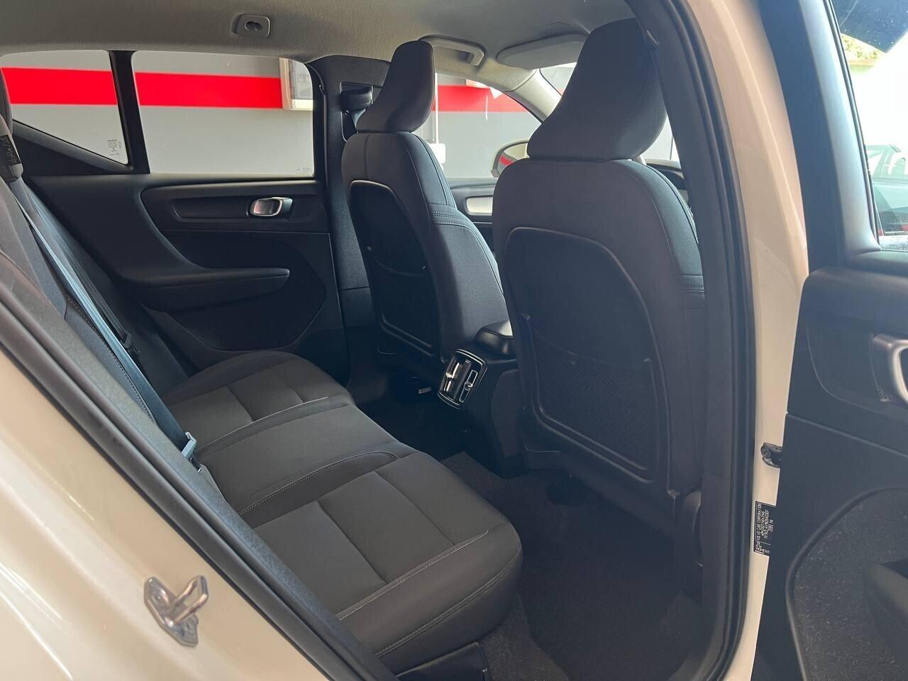 Volvo XC40 T2 Momentum Core