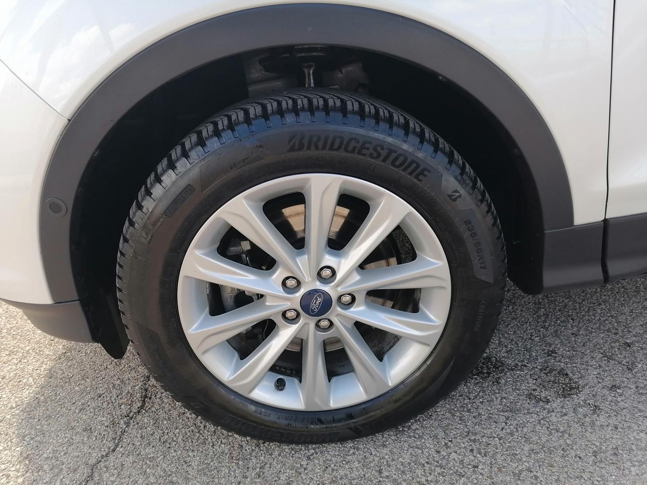 Ford Kuga 2.0 TDCI 150 CV 4X4 TITANIUM *116.000 km* 2015