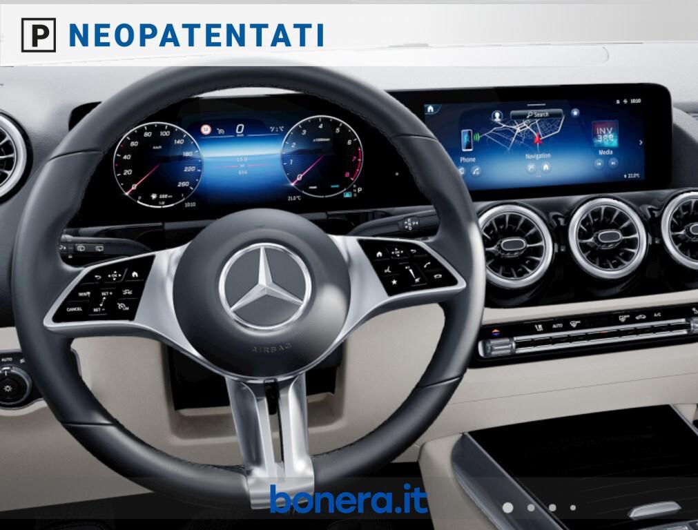 Mercedes GLA 180 180 Progressive Advanced Plus 7G-DCT