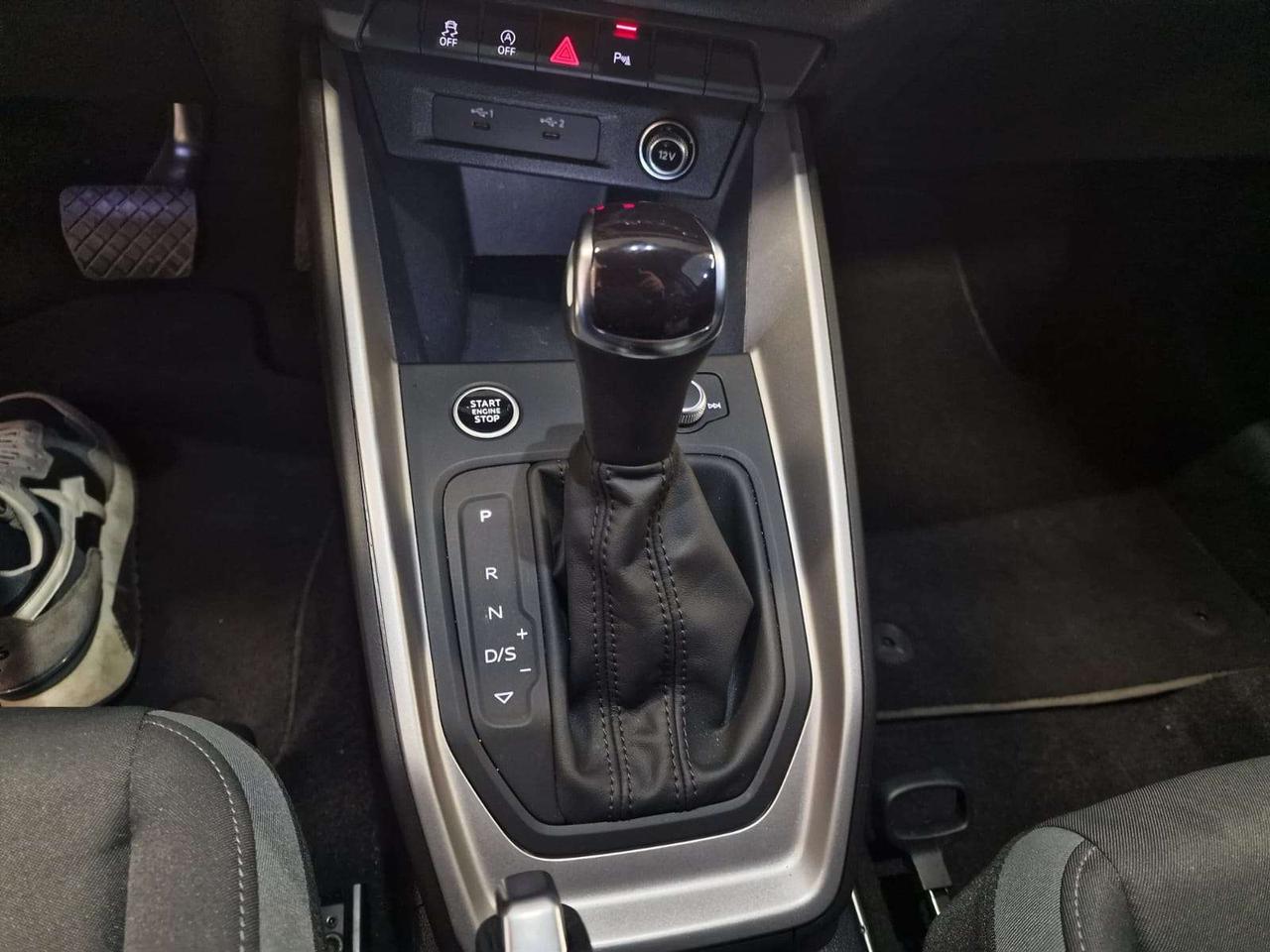 Audi A1 A1 SPB 30 1.0 tfsi Identity Black 116cv s-tronic