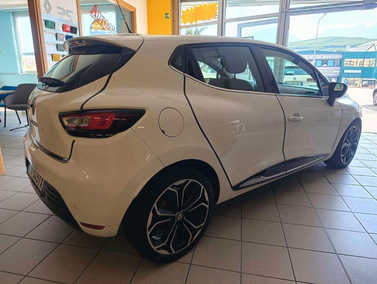 Renault Clio dCi 8V 110CV Start&Stop 5 porte Energy Intens