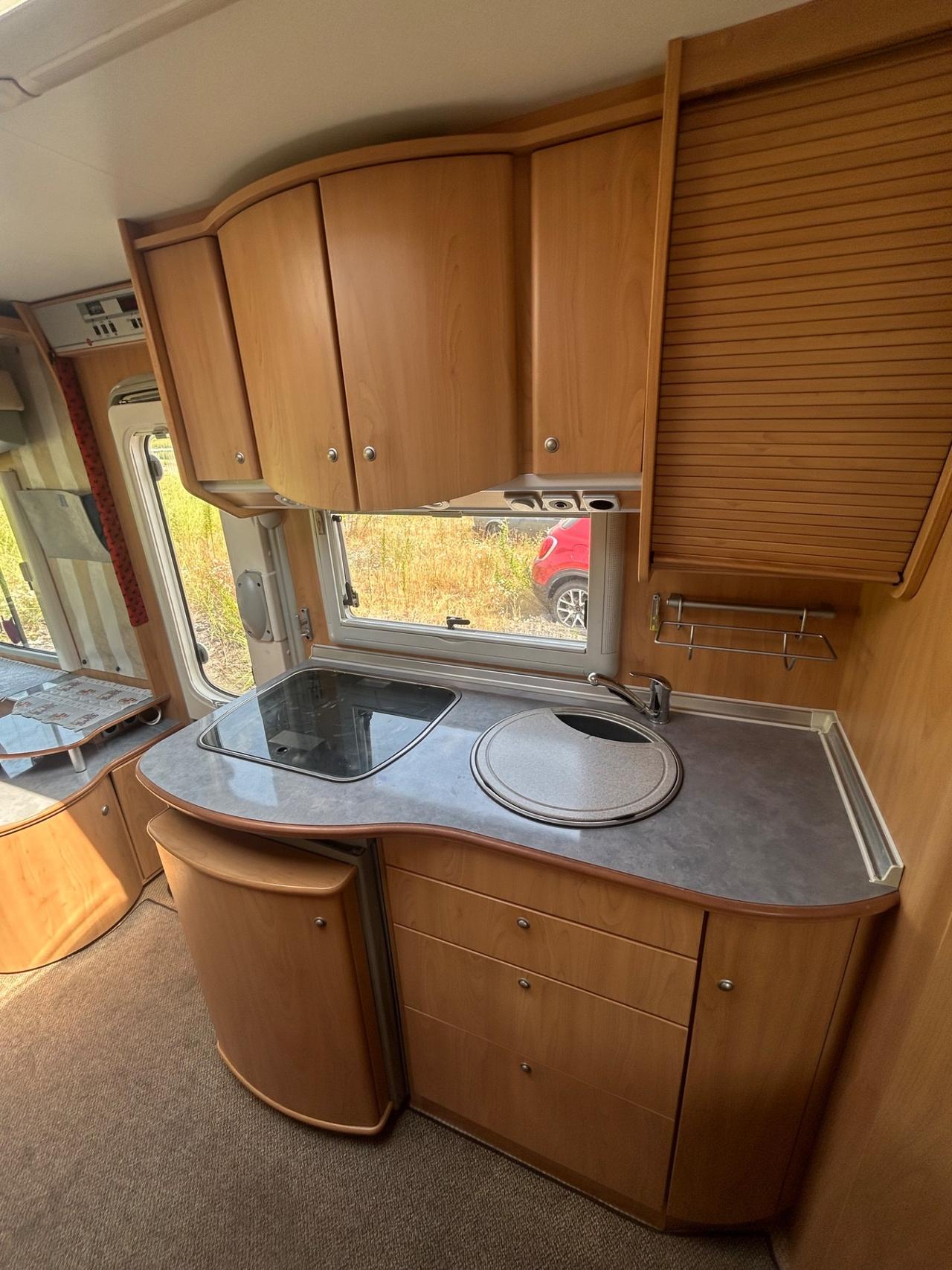 419 BURSTNER motorhome del 2005 in saldo