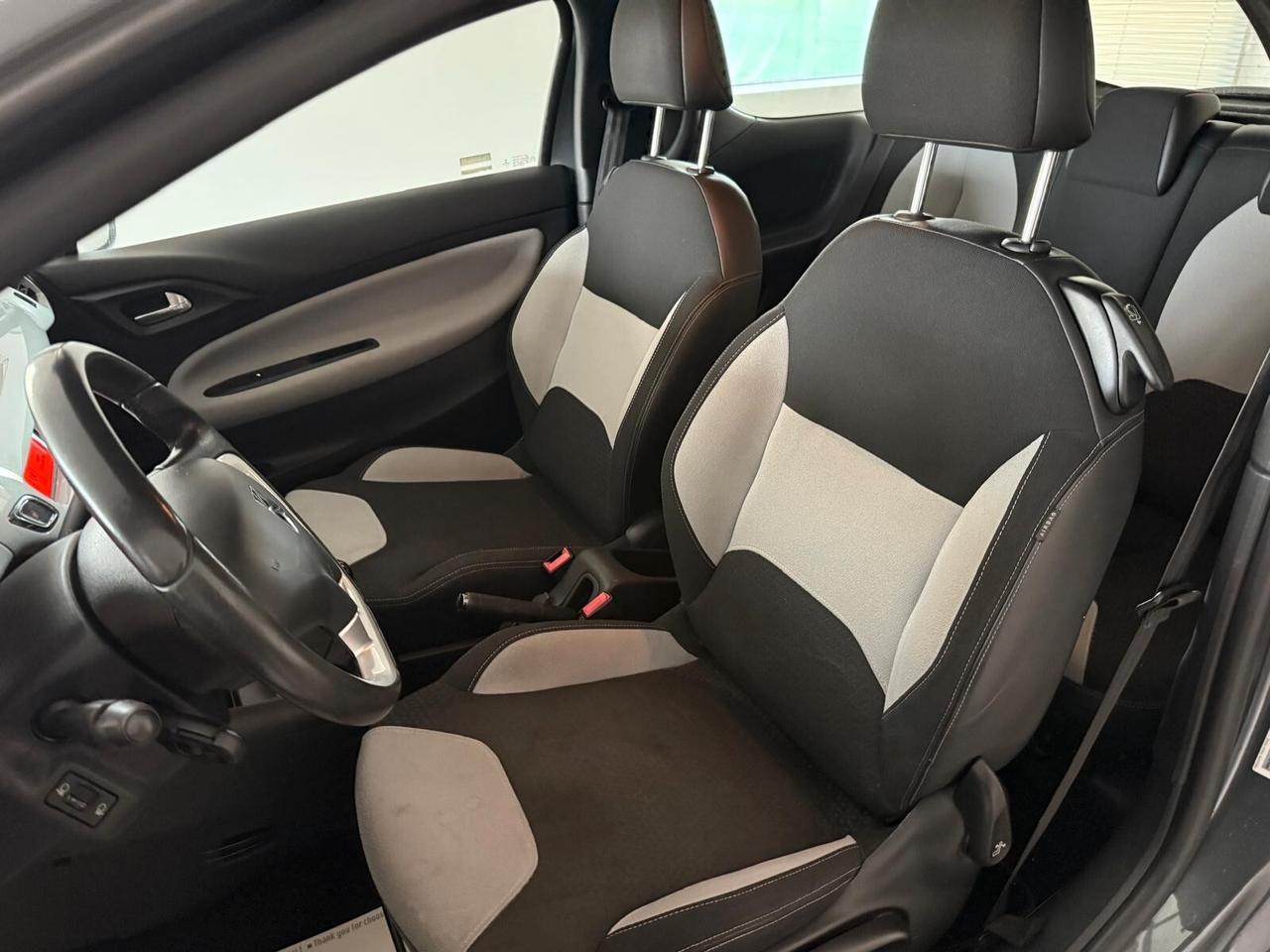 Citroen DS3 1.4 HDi 70 JUST BLACK OK NEOPATENTATI