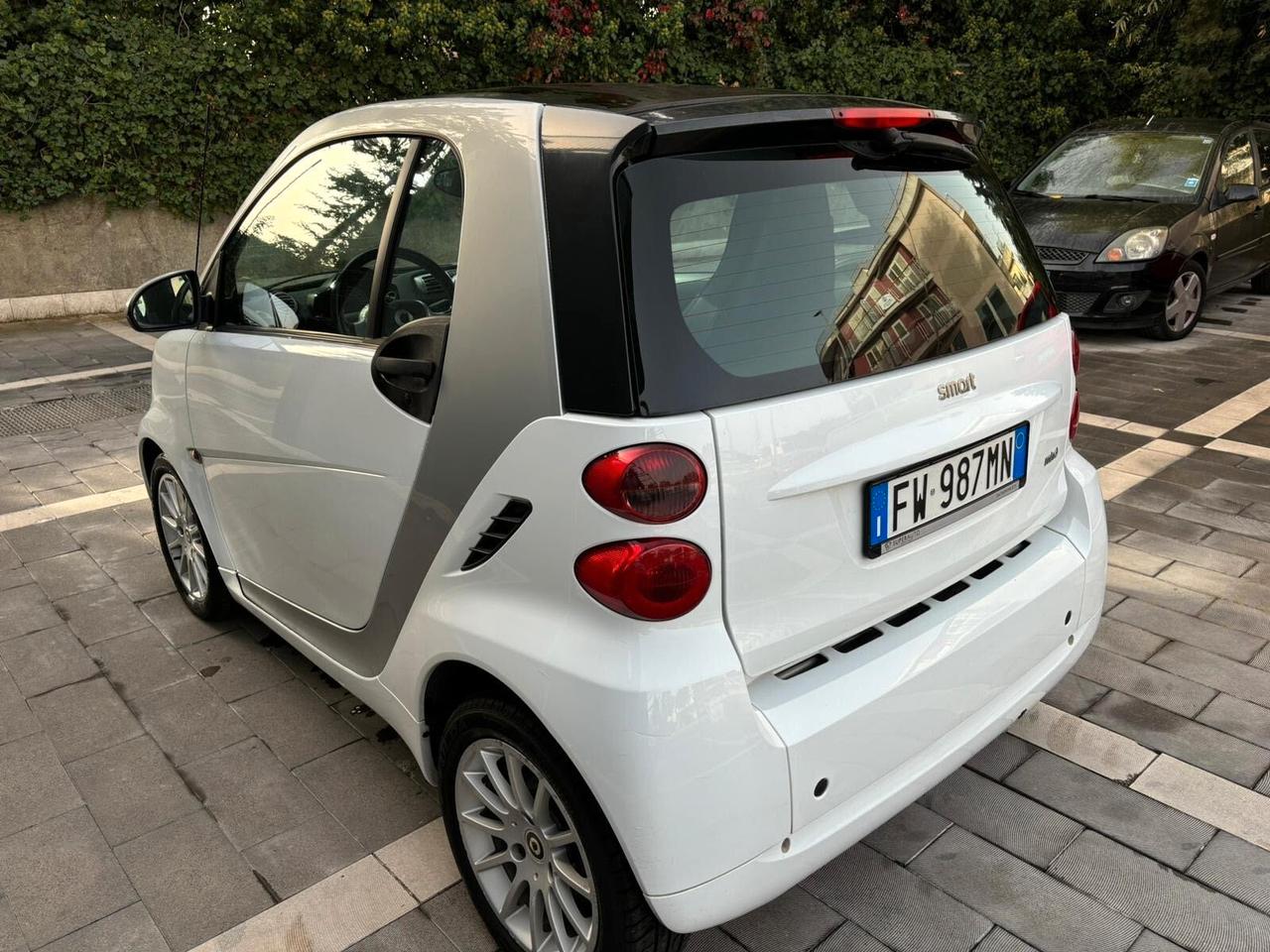 Smart ForTwo 1000 52 kW coupé pure